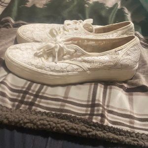 Keds cream lace shoe